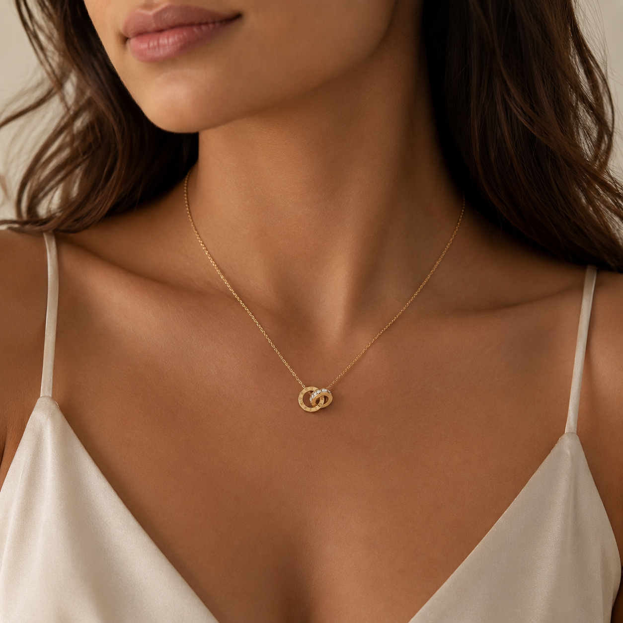 Infinity Roman Necklace – Gold