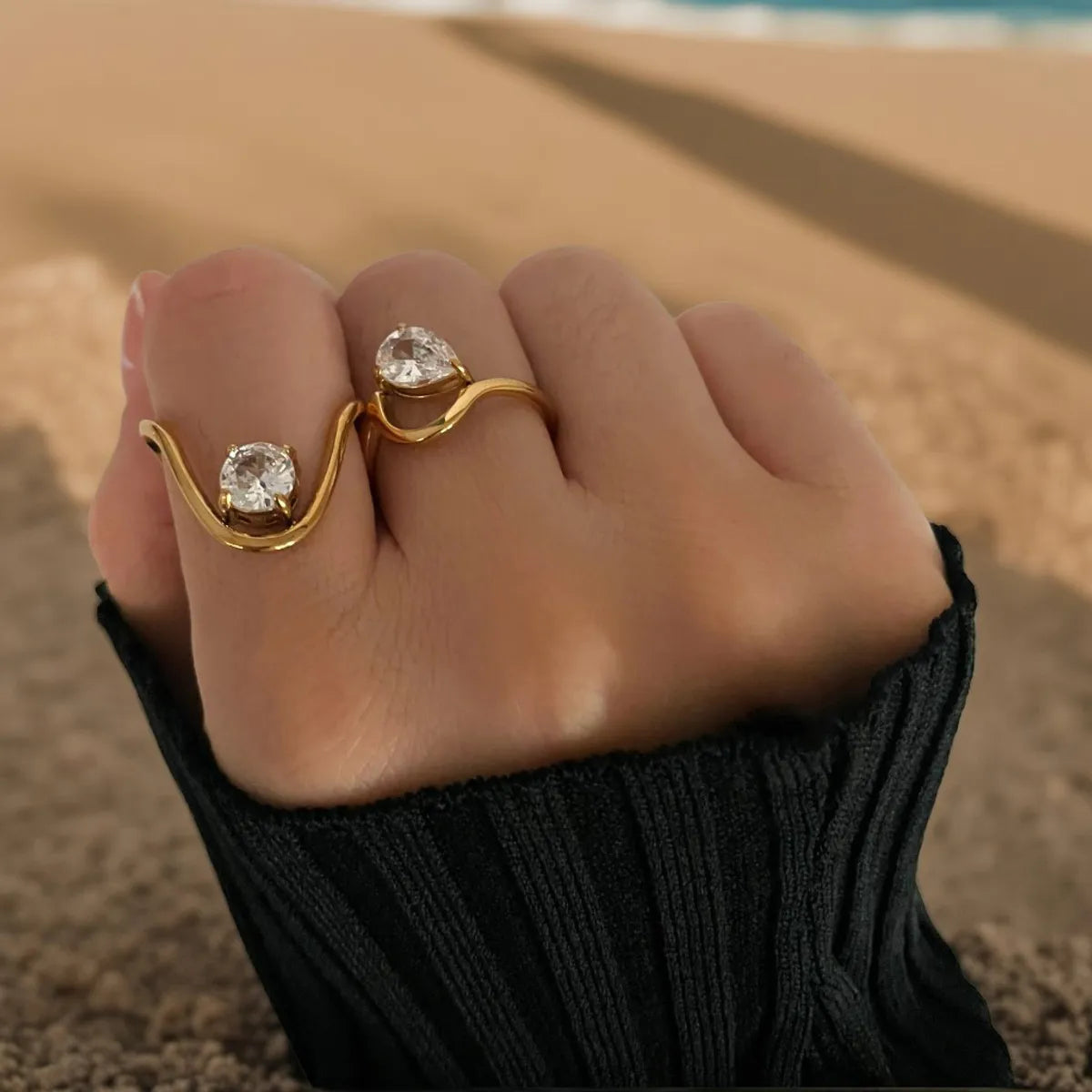 Isla Pear Wave Ring