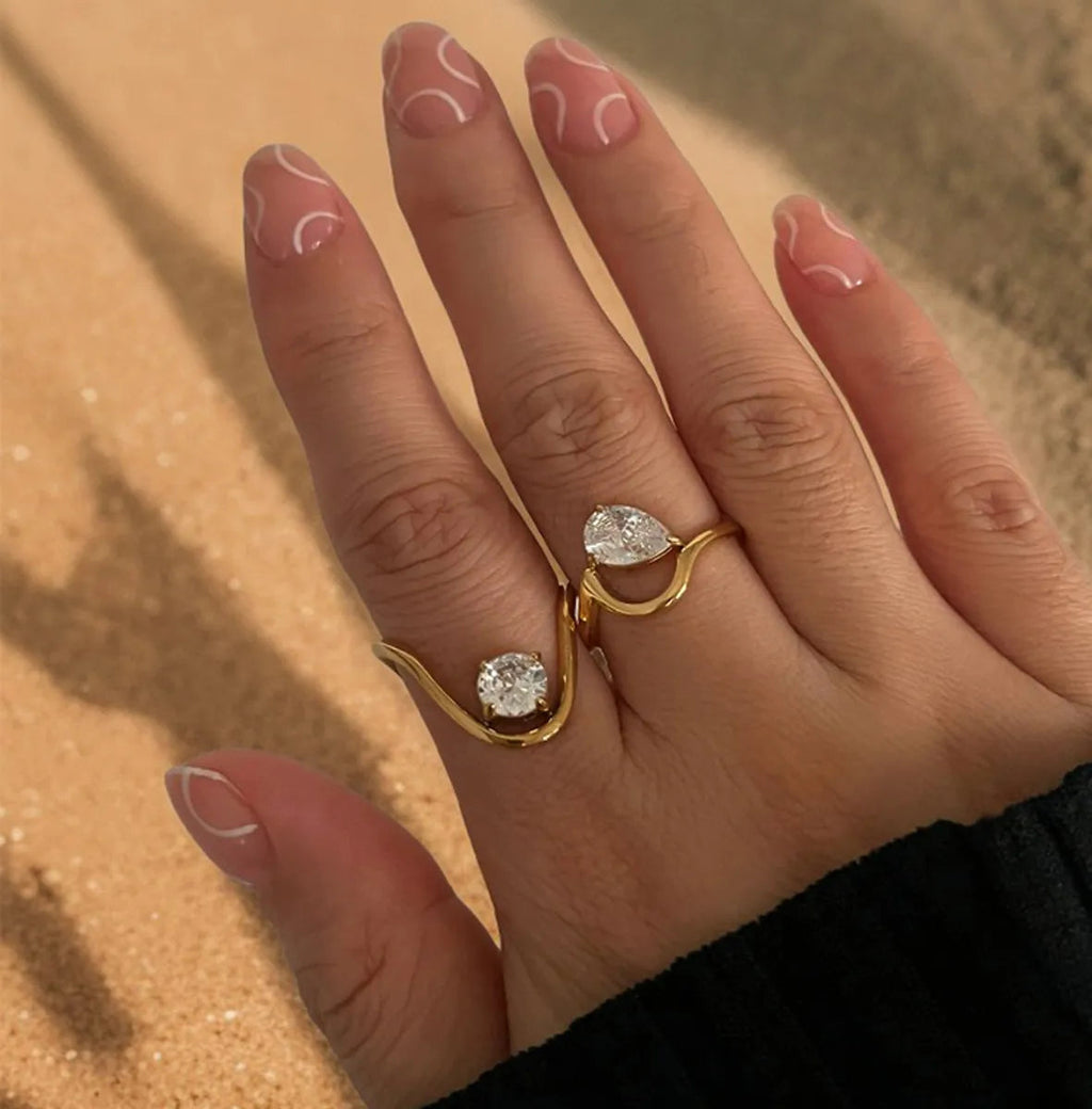 Isla Pear Wave Ring