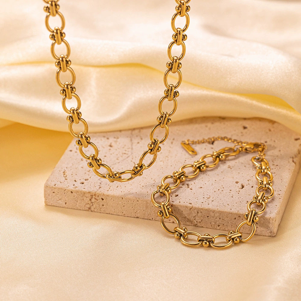 Verona Link Necklace